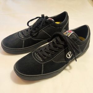 VANS Off The Wall Ortholite Black Suede with Black Soles size 12